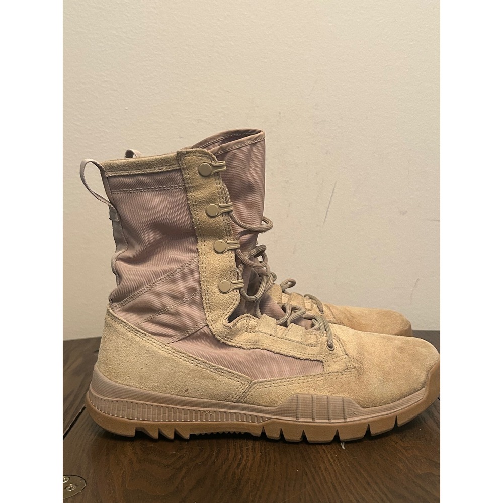 Nike SFB Field 8" Coyote Brown Tactical Military Boots 688974-200 Men's 8